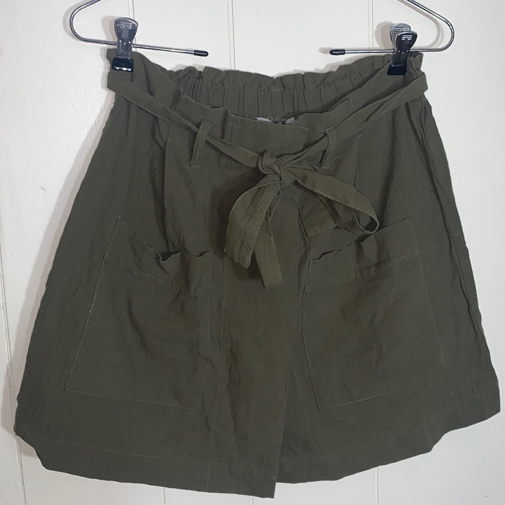 Green since waist skirt